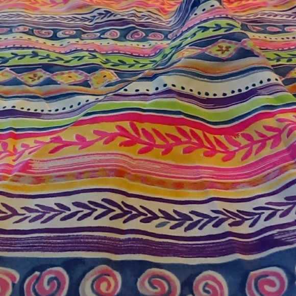 Silk Patterned Dress. - Picture 2 of 6